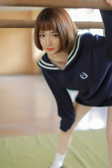 脱了个精光裸体美女图片